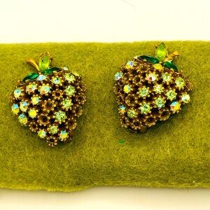 Vintage Clip on Earrings